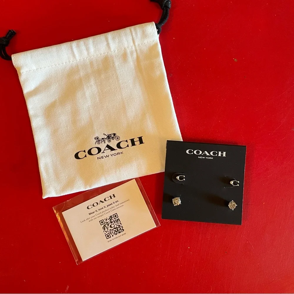 Coach Signature C Stud Earring Set Silver Rhinestone‎ Brand New Never Worn